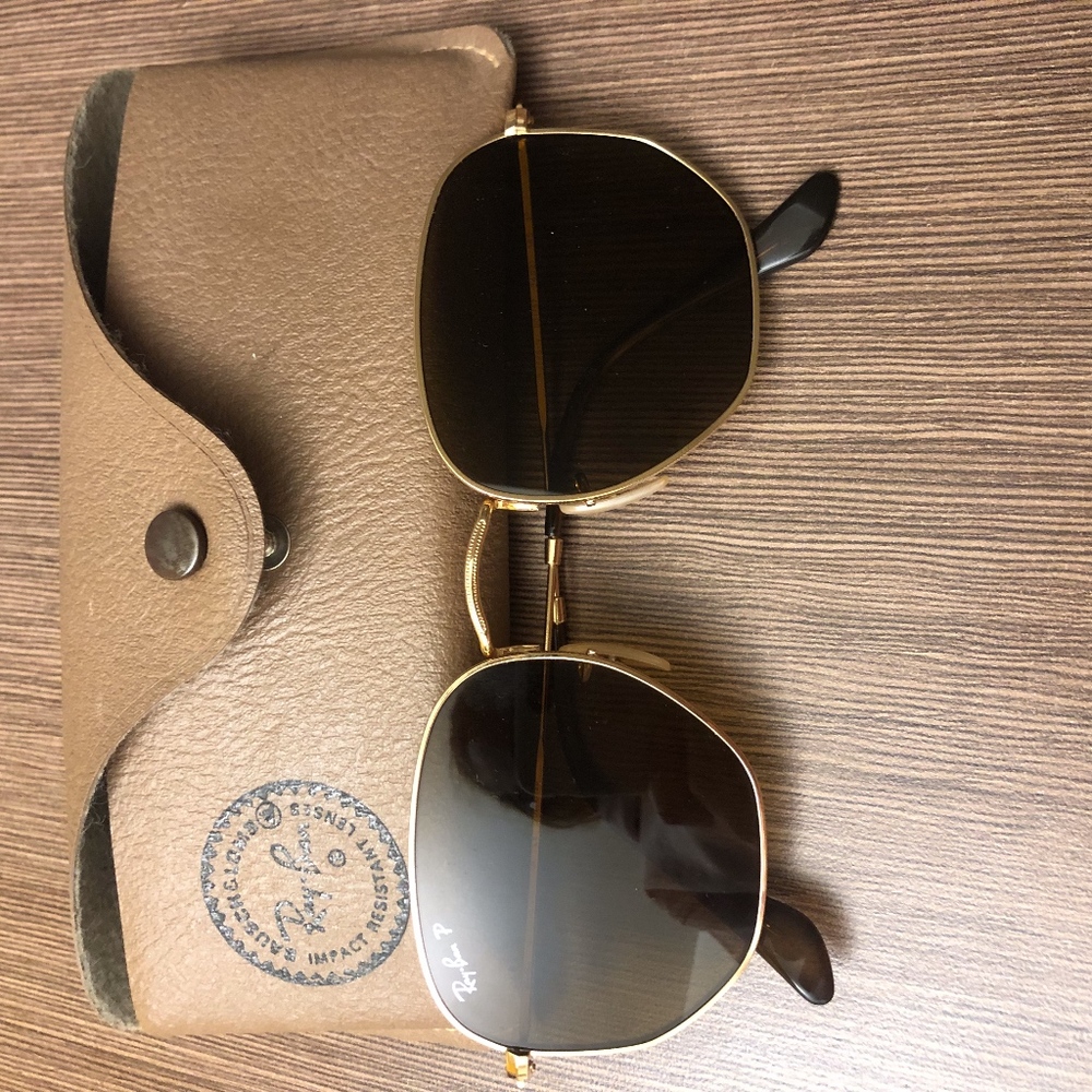 RAY-BANS!!!